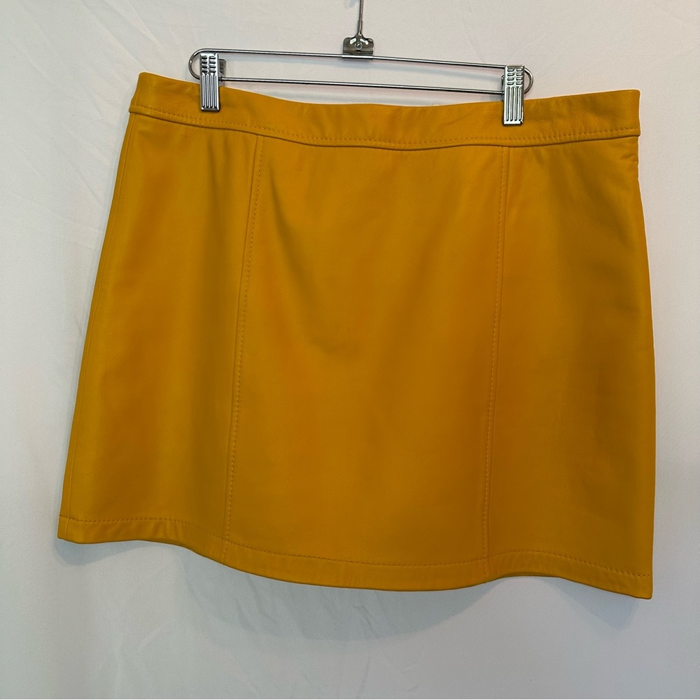 Gianni‎ Bini skirt